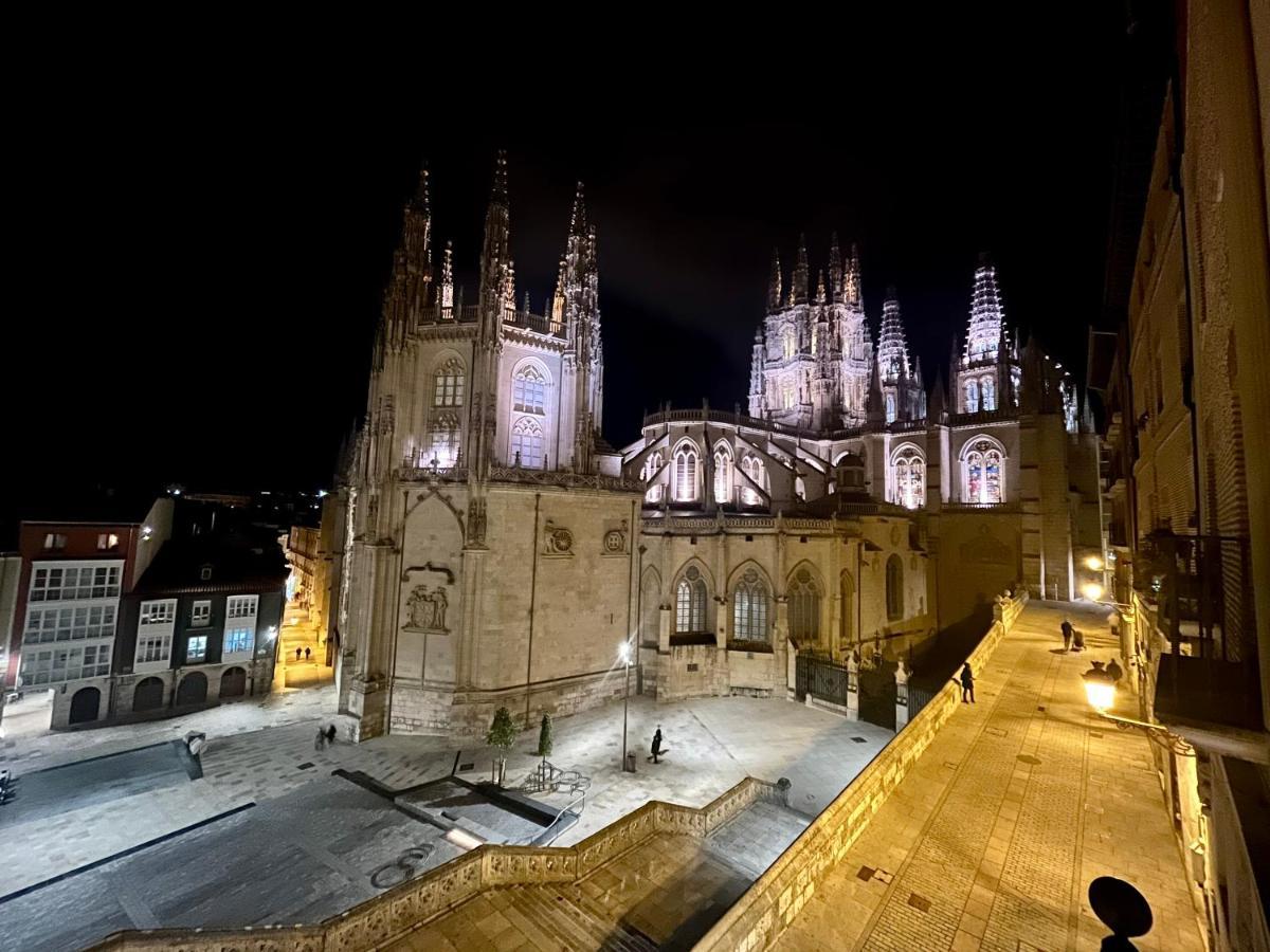 Atuaire Home Balcon Con Vistas A La Catedral De Burgo Buitenkant foto