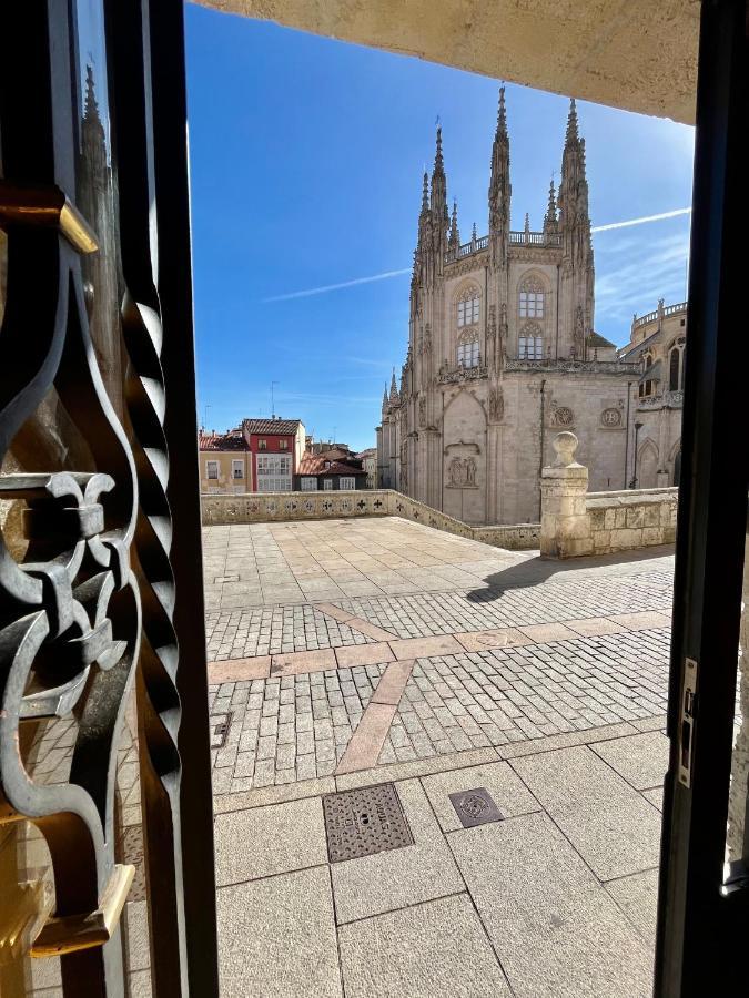 Atuaire Home Balcon Con Vistas A La Catedral De Burgo Buitenkant foto