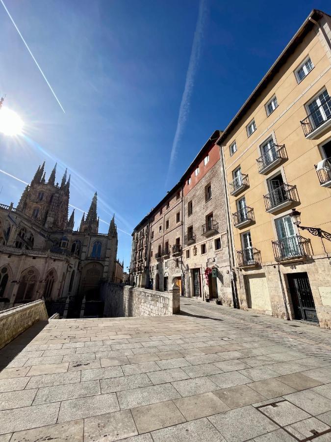 Atuaire Home Balcon Con Vistas A La Catedral De Burgo Buitenkant foto